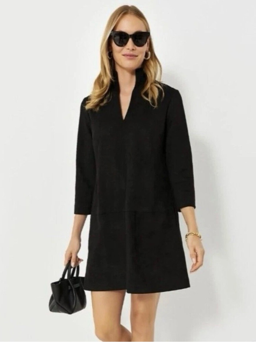 Tuckernuck Clifton Vegan Suede
Tunic Mini Dress A-Line Black
Pockets Small